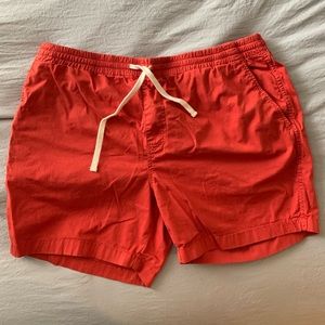 Men’s vibrant summer shorts!
